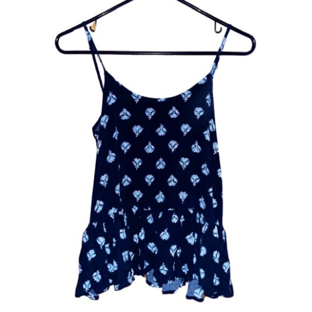 navy blue ruffle flowy tank w/ white flowers | old navy | size petite small